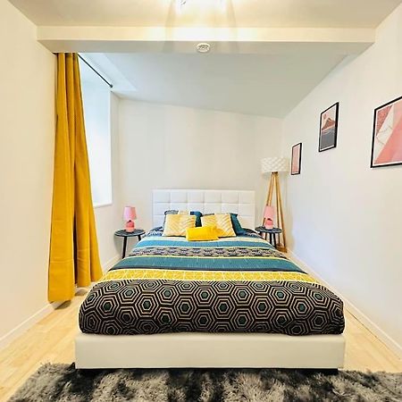 Appartement Confidentiel Laon Exterior photo