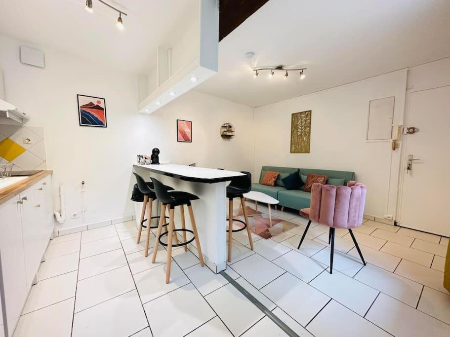Appartement Confidentiel Laon Exterior photo