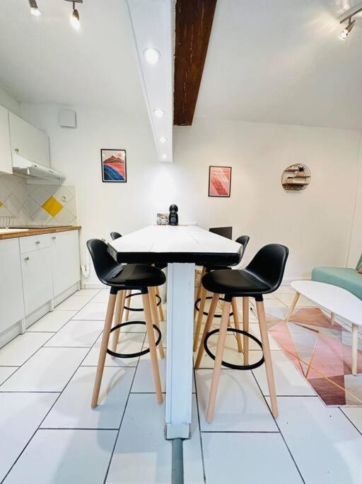 Appartement Confidentiel Laon Exterior photo